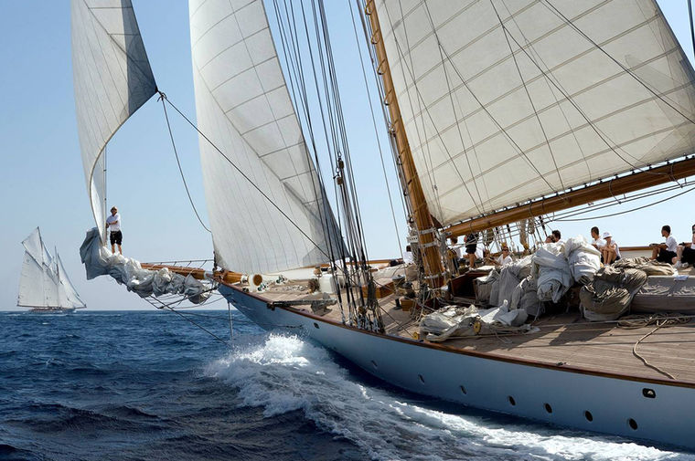 sailing in saint tropez