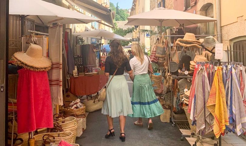 marché du village de Valbonne