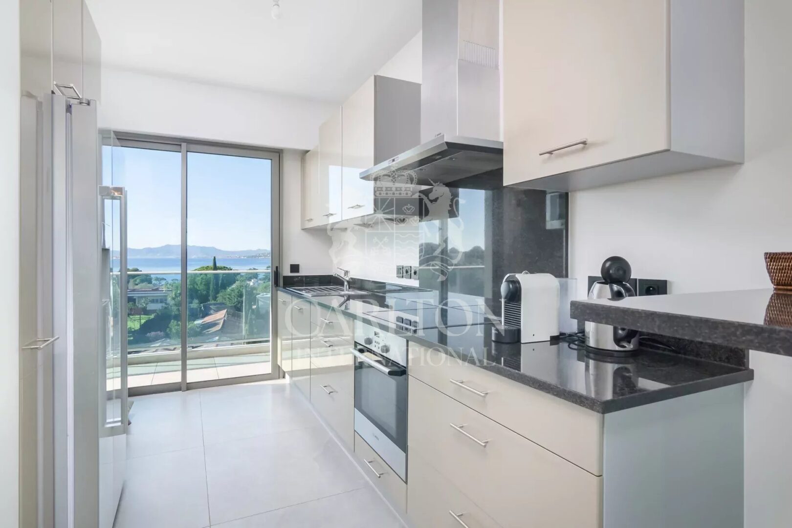 Photo inspiration: Picture Idea: Amazing Penthouse With Panoramic Sea Views