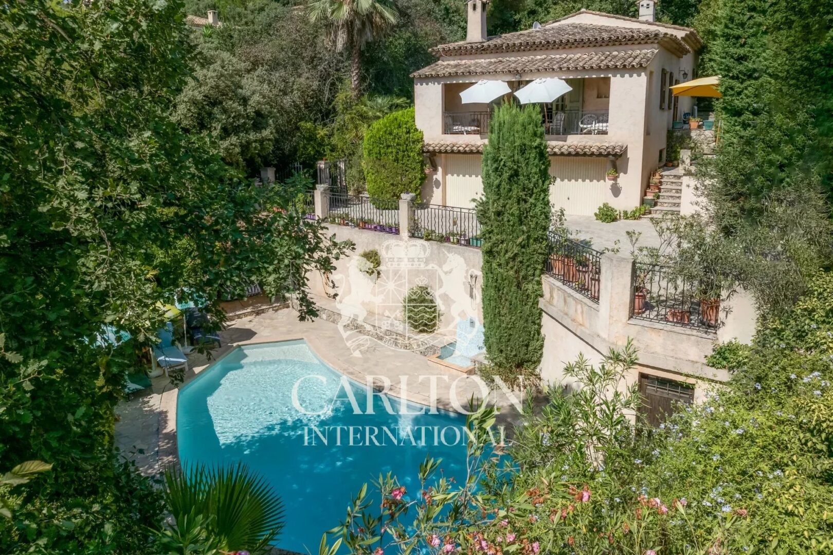 EXCLUSIVA en Saint Paul de Vence: Encantadora villa provenzal