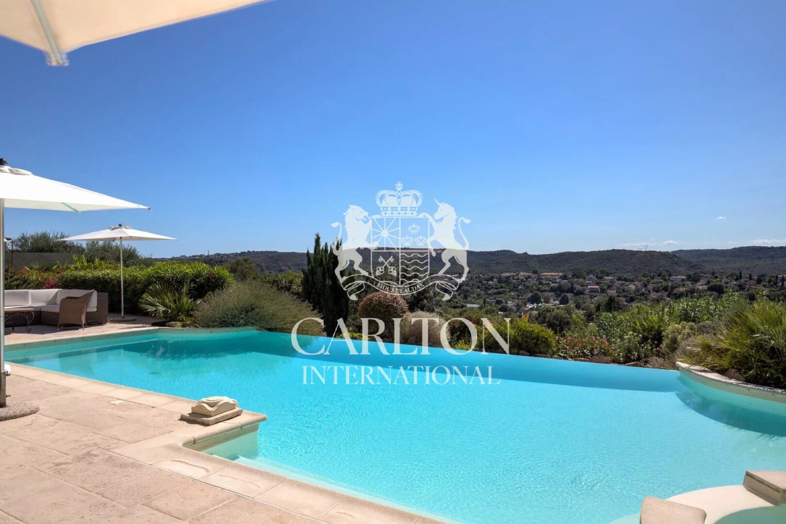 Exclusif Saint Paul de Vence Panoramablick Ein geräumiges Haus