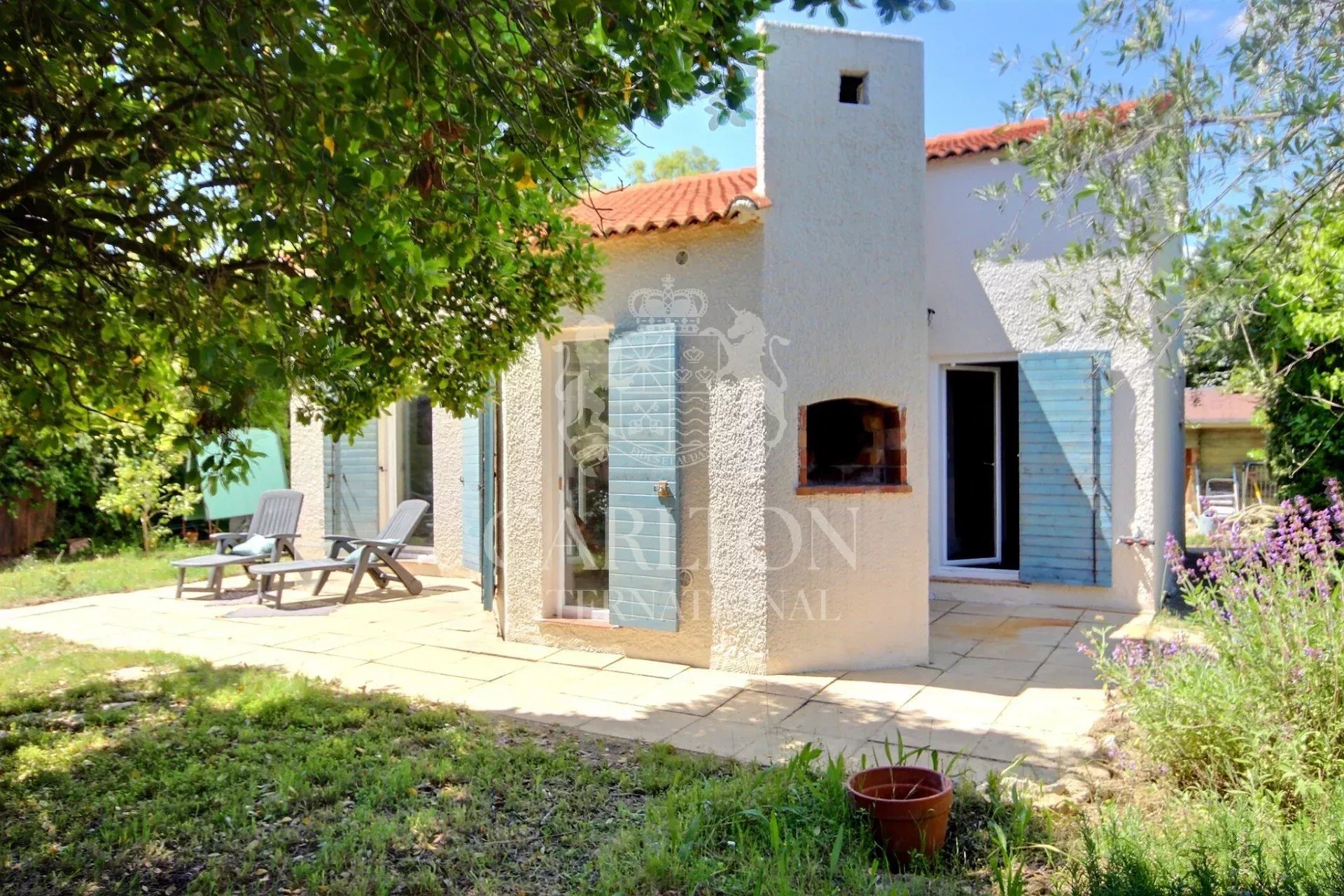 VALBONNE – Exclusivité