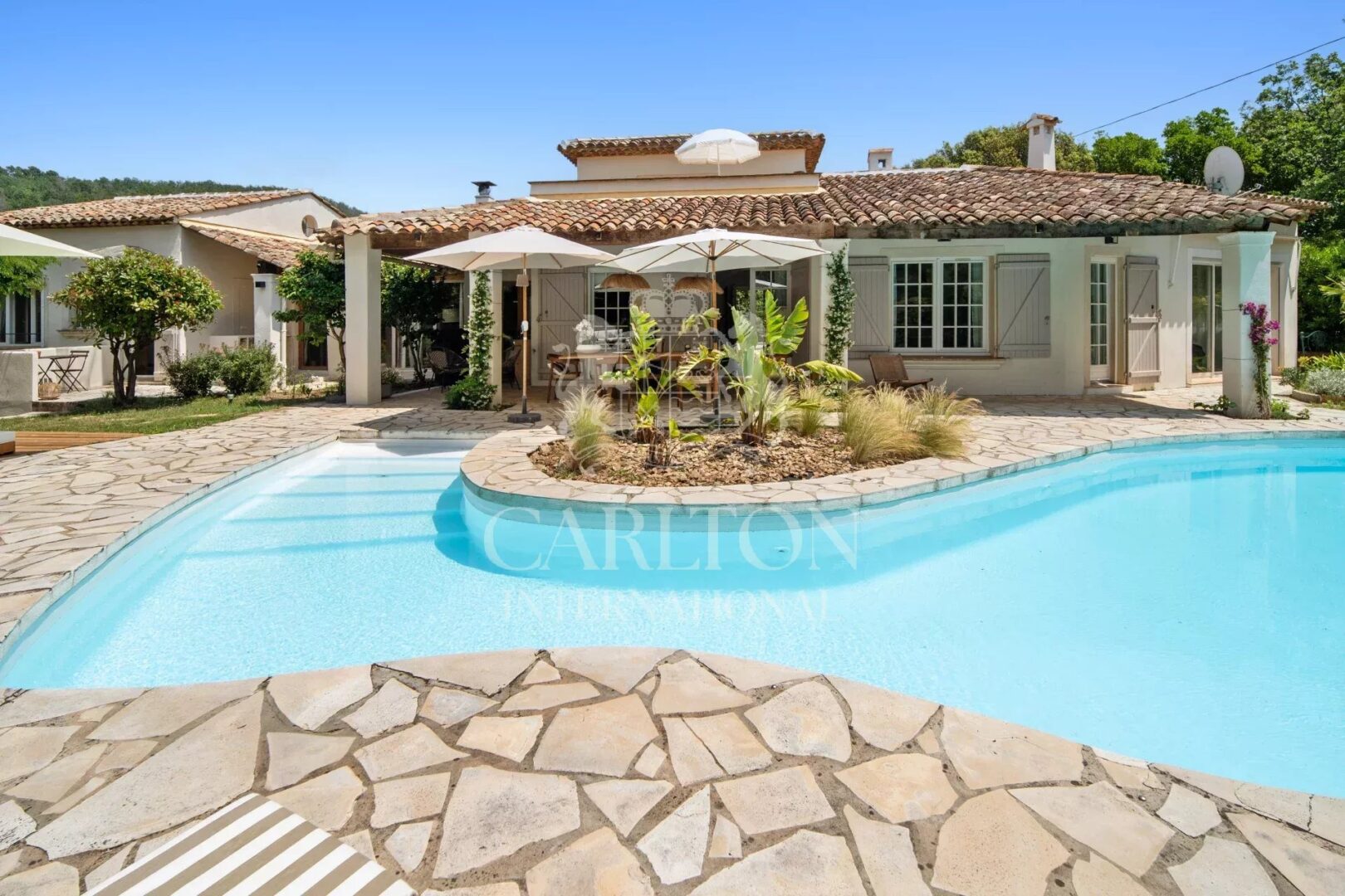 Neo-Provençal elegance near the village of La Garde-Freinet, Gulf of Saint-Tropez