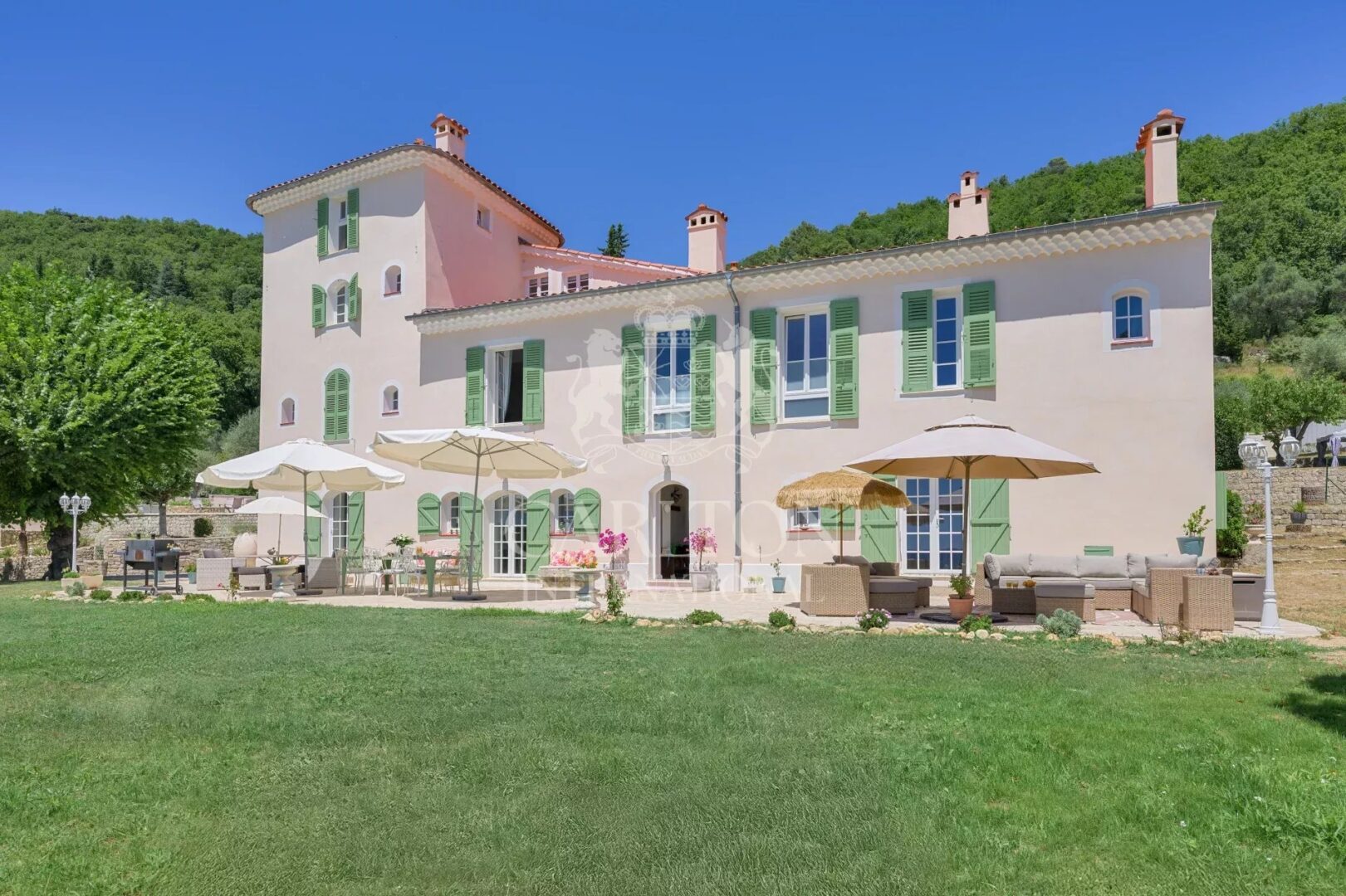 GRASSE: EXCLUSIVITE – BASTIDE D’EXCEPTION AVEC VUE PANORAMIQUE