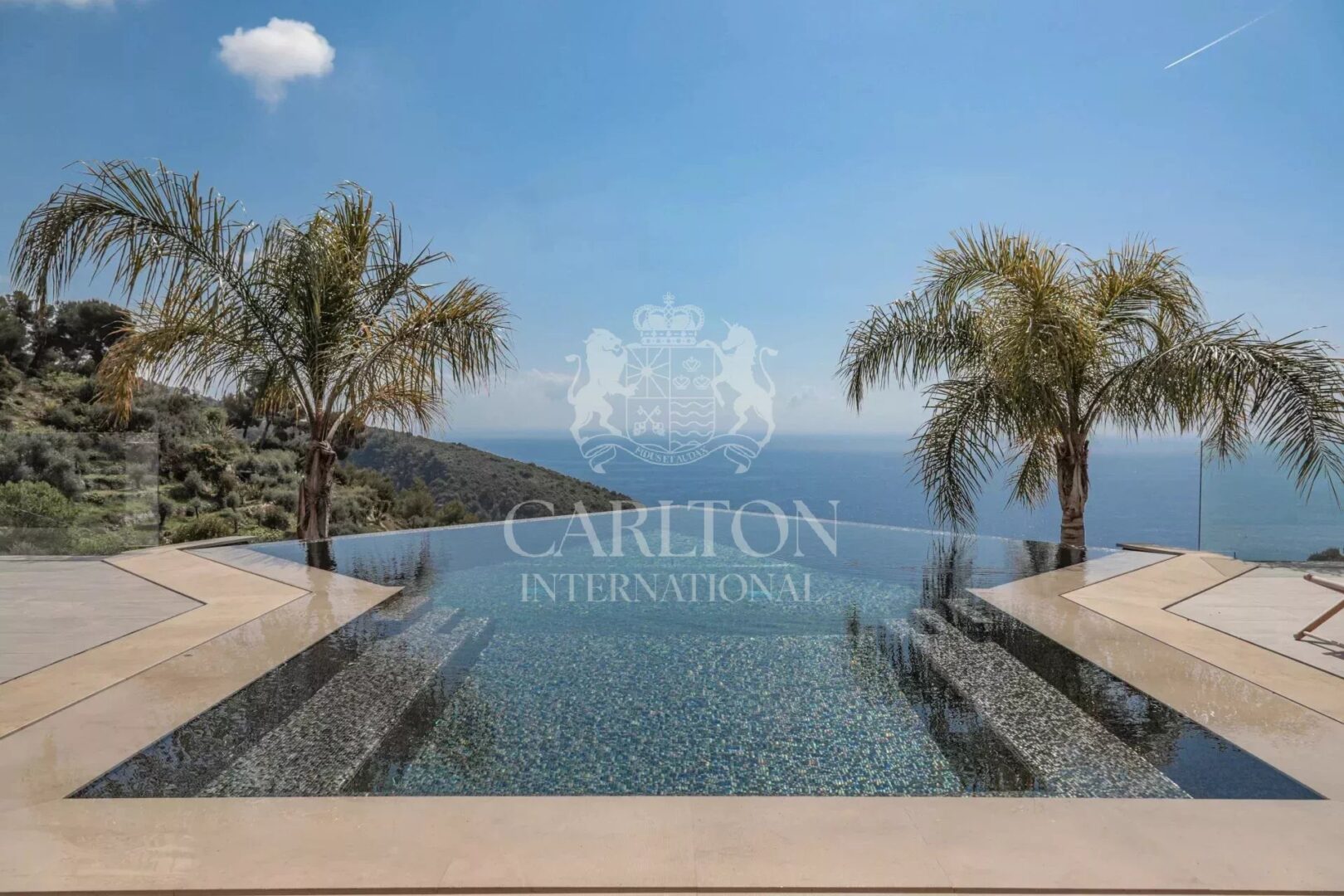 Exceptional contemporary villa with sea views and two swimming pools – On the doorstep of Monaco