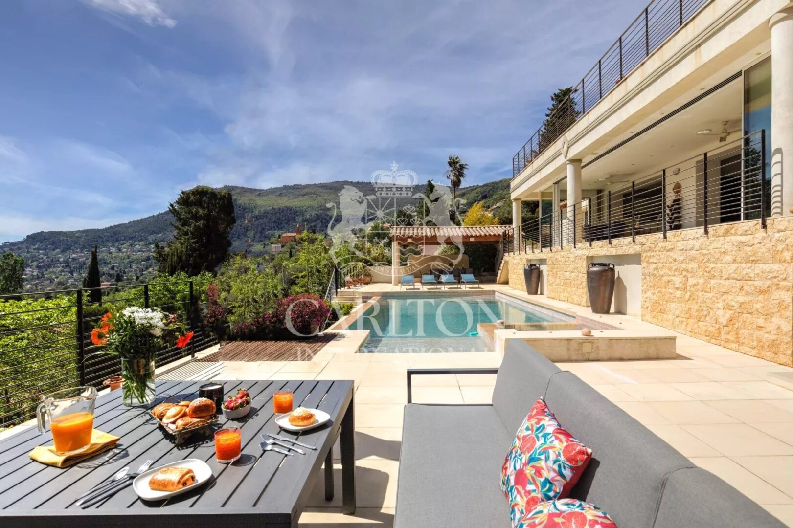 GRASSE MAGAGNOSC – BEAUTIFUL MODERN VILLA IN ABSOLUTE CALM